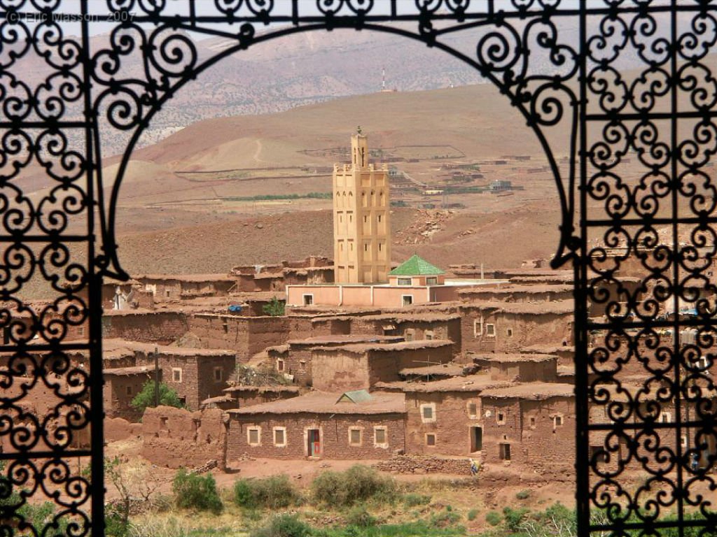 Circuit 5 jours Marrakech – Ouzina – Merzouga – Fès